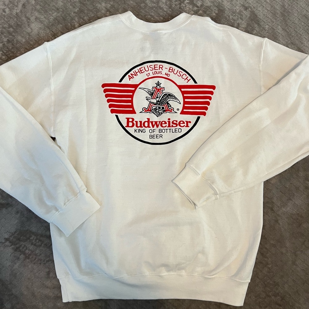 NWOT Budweiser White Crewneck
